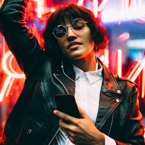 Zoe Kravitz Talks ‘High Fidelity,’ Training as Catwoman on ‘Ellen’